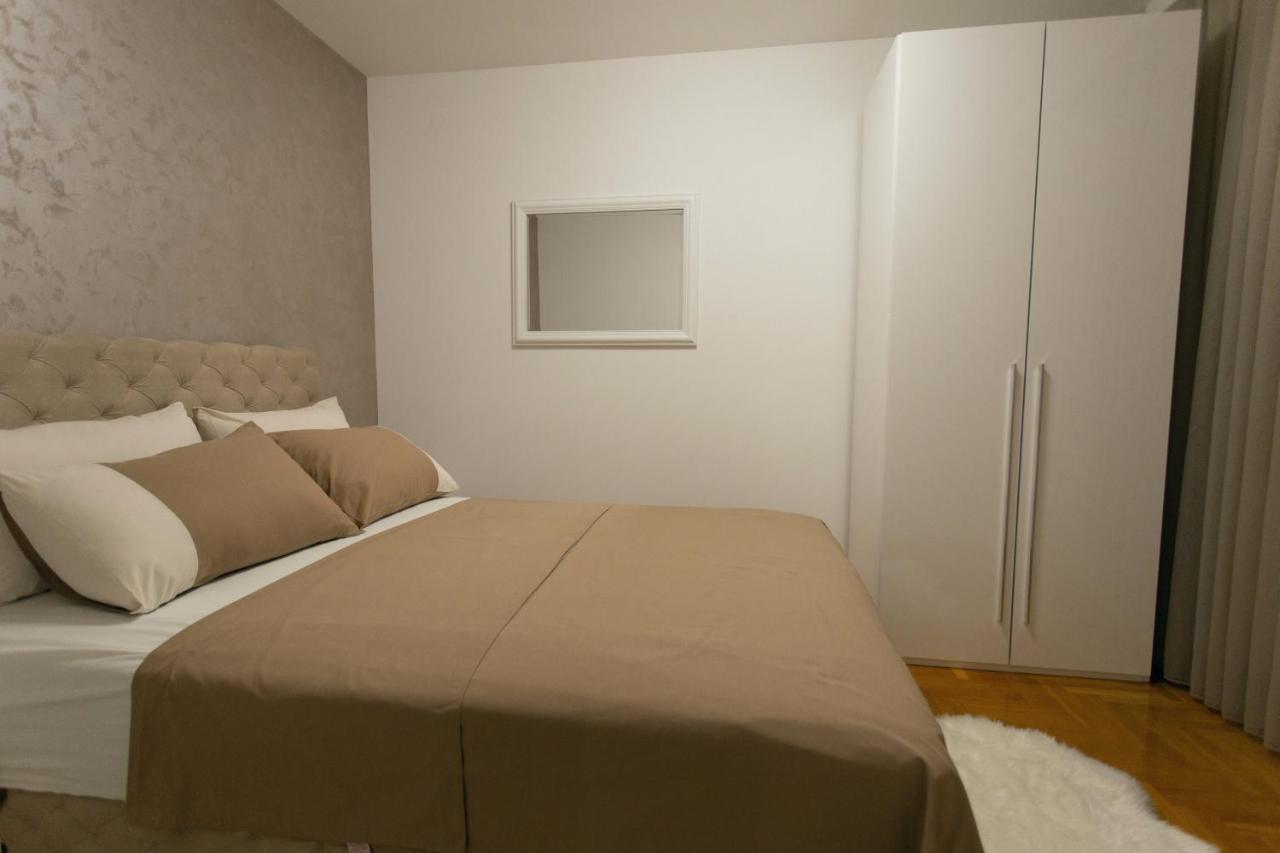 Apartman Sunset Sremska Mitrovica Esterno foto