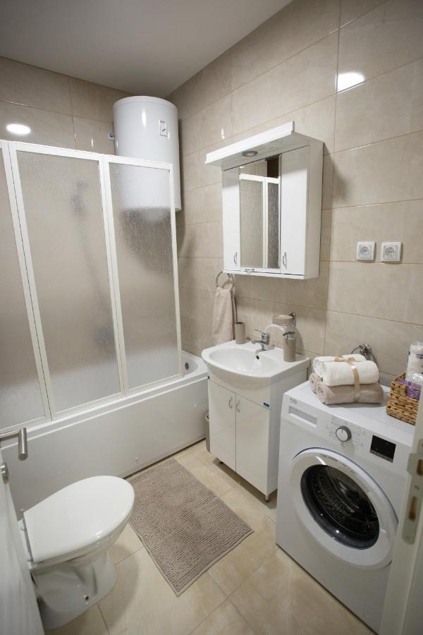 Apartman Sunset Sremska Mitrovica Esterno foto